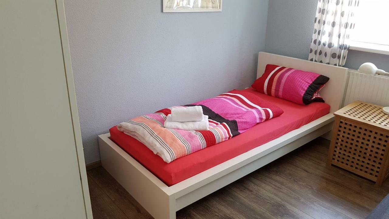 Pematra Ferienwohnung Faehrblick Lübeck Eksteriør billede